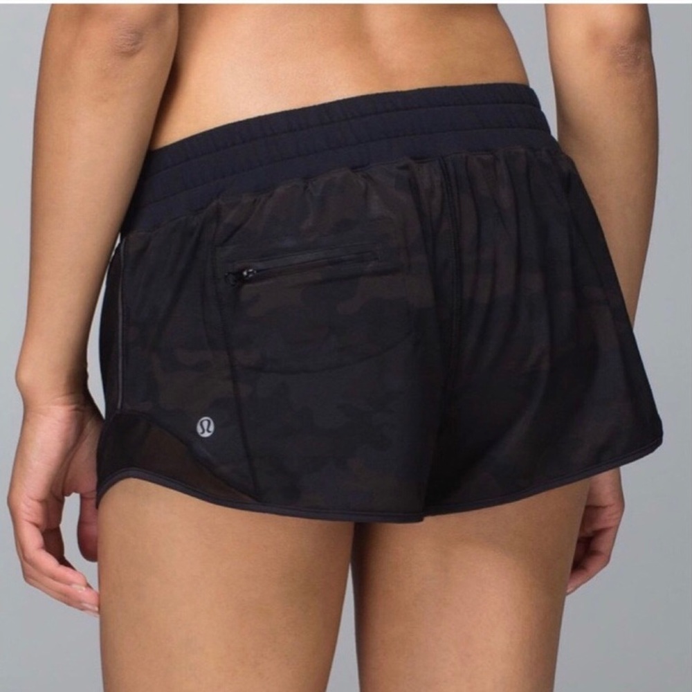 🖤LULULEMON BLACK CAMO HOTTY HOT SHORT🖤